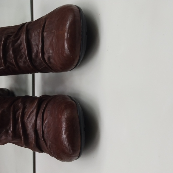 GENTLE SOULS OSANNA BROWN SLOUCHY LEATHER BOOTIES NWOT - Picture 3 of 7